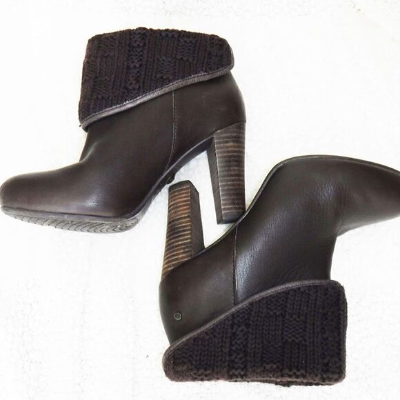 UGG foldover brown leather ankle boots - Picture 3 of 5